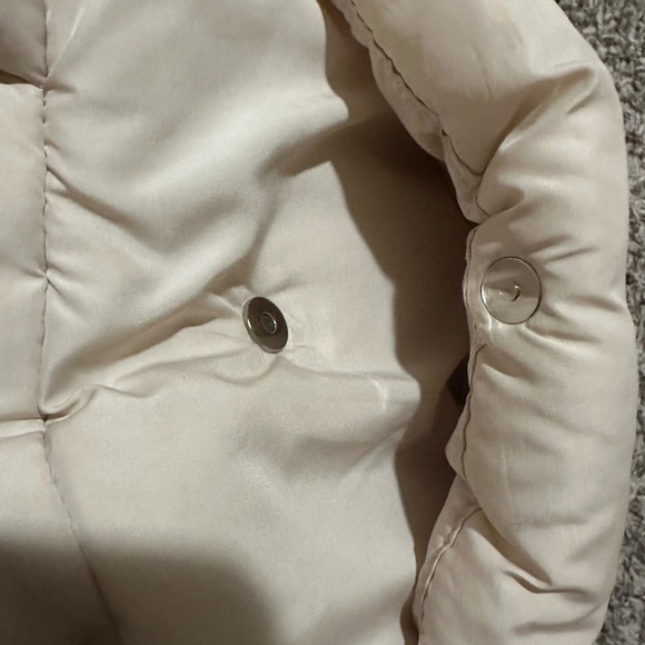 Wilo The Label Cream Puffer Tote
Bag Purse | Bag - Picture 5 of 6